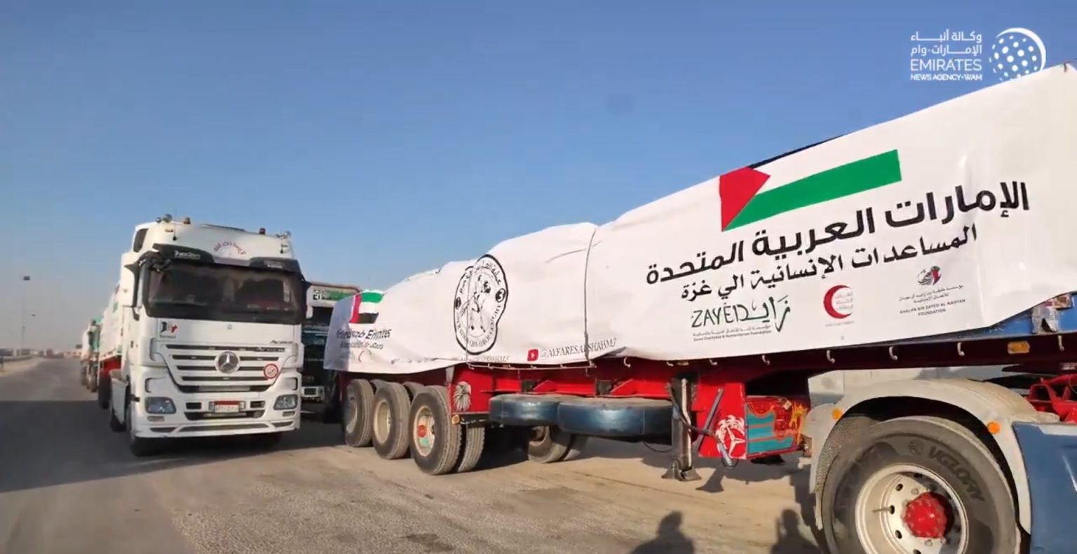 4 قوافل مساعدات إماراتية تصل قطاع غزة ضمن “الفارس الشهم 3”