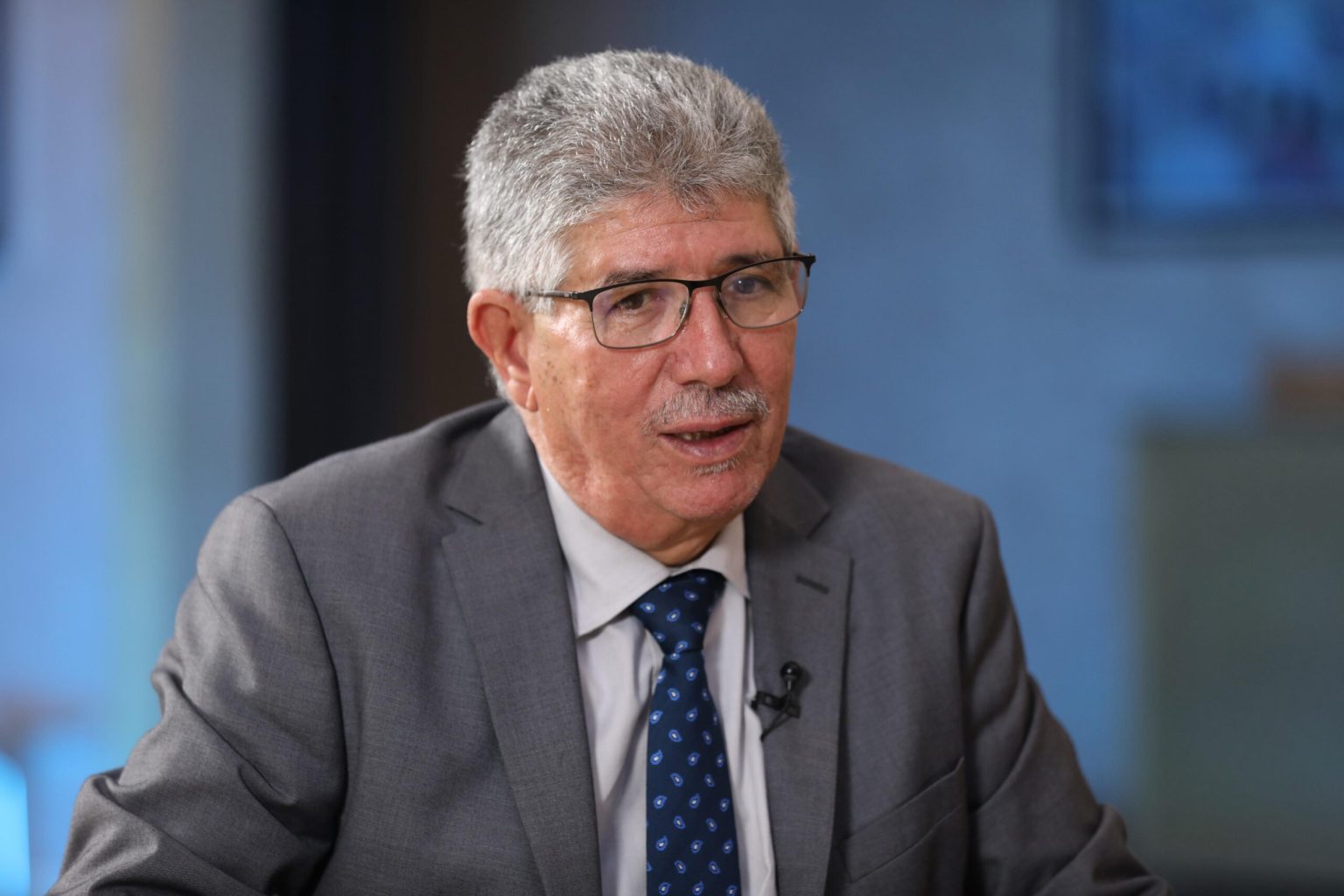 يجب تأسيس جمعيات لحماية المنتخبين والسياسيين من الابتزاز ووهبي معه حق