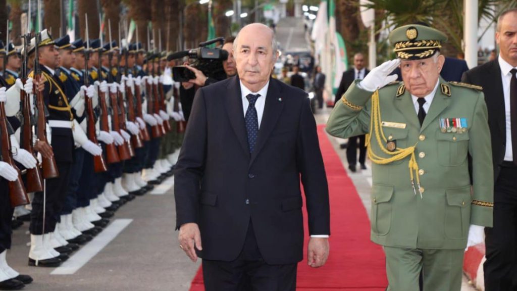 تعديل حكومي بالجزائر.. تبون يقبل استقالة وزيره الأول ويعيد تعيينه في منصبه