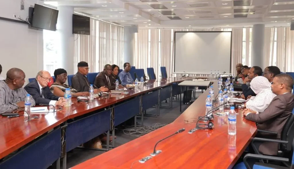 اجتماعات «المائدة المستديرة» بين الفرقاء السودانيين في جنيف لوقف الحرب