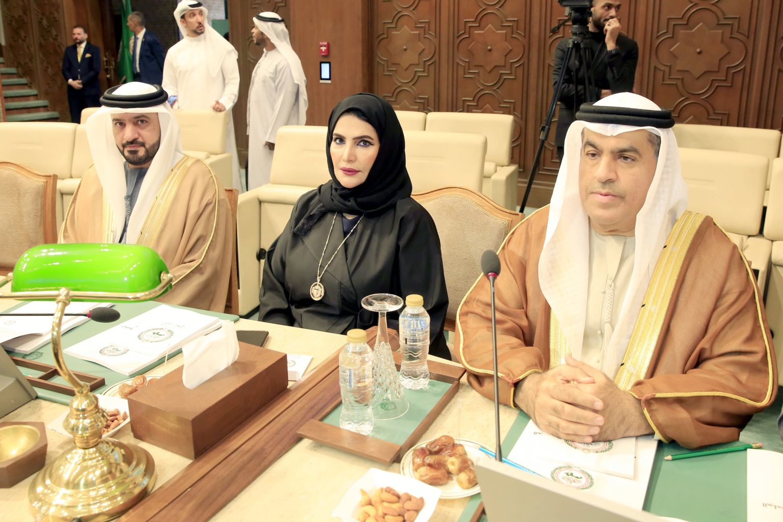 “الشعبة الإماراتية” تشارك بالجلسة العامة للبرلمان العربي في القاهرة