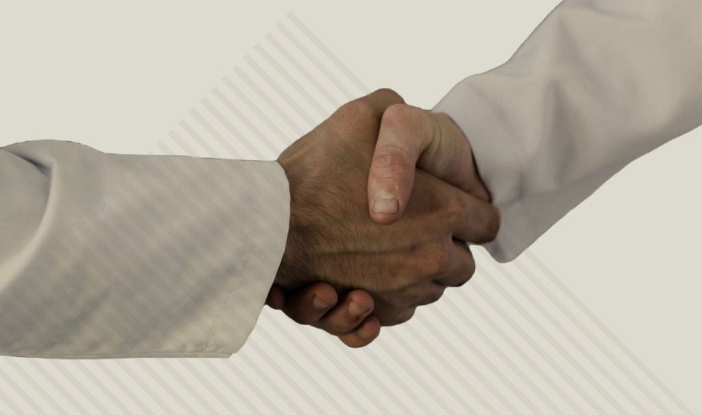 “صحة أبوظبي” توسع نطاق “سندكم” لتشمل جميع المقيمين في الإمارة