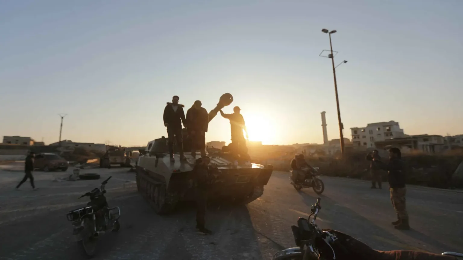 بيان لـ8 دول يدعو لوقف العمليات العسكرية تمهيدا لعملية سياسية في سوريا