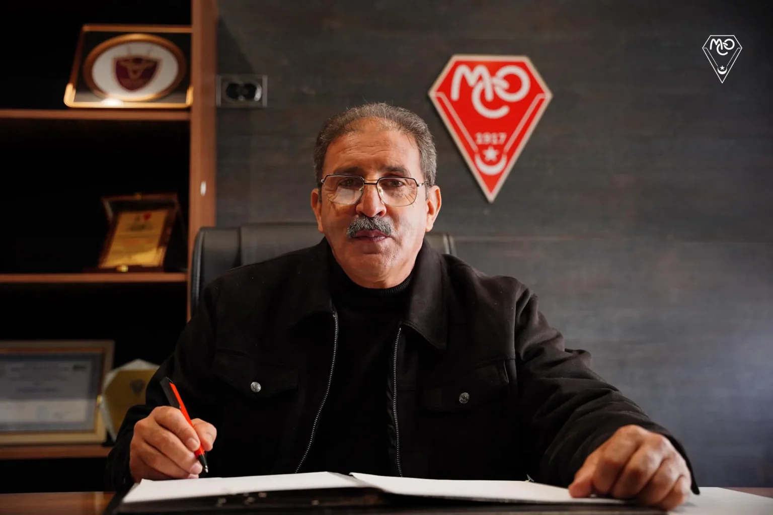 جديد إدارة مولودية وهران