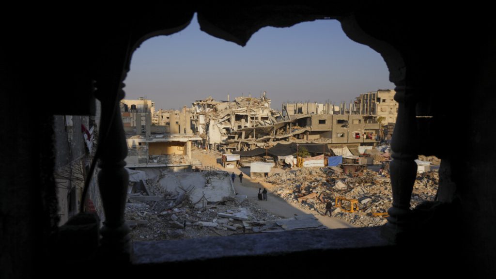 “فتح”: نرفض رفضا قاطعا محاولات تهجير الفلسطينيين من أرضهم