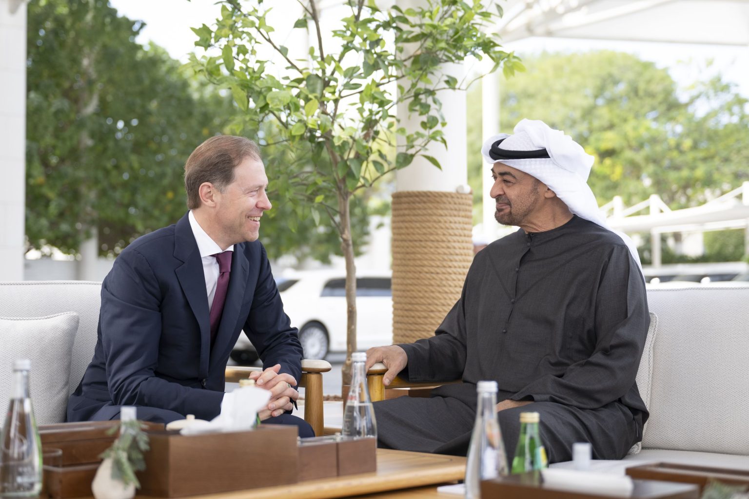 رئيس الدولة يستقبل النائب الأول لرئيس مجلس الوزراء الروسي