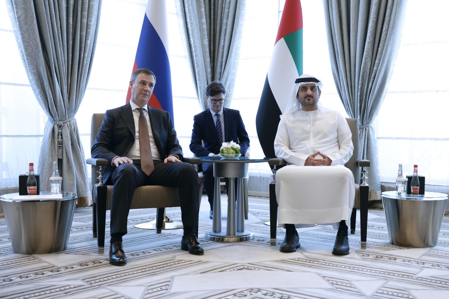 علاقات الإمارات وروسيا تشهد تطورًا مستمرًا