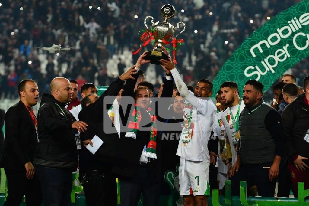 بالفيديو.. فرحة هيستيرية للاعبي مولودية الجزائر بعد التتويج بكأس السوبر