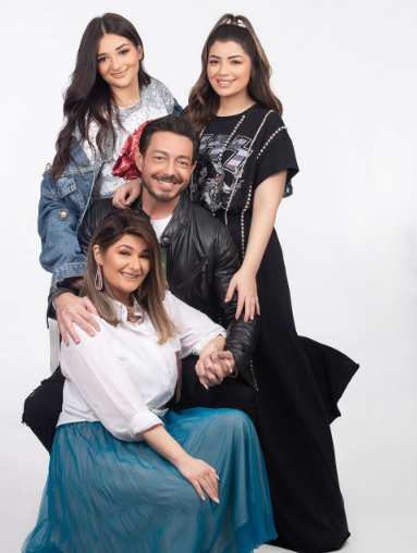 عائلة أحمد زاهر تتألق فى أحدث ظهور لهم معًا.. ومتابعوهم: قمرات .. صور -  اليوم السابع