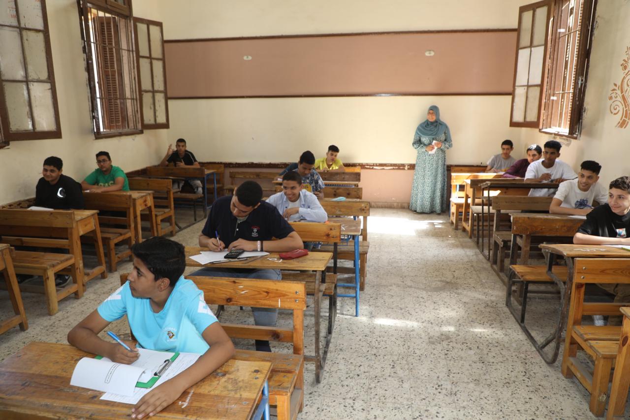 “إتحاد أمهات مصر” يطالب بحسم نظام امتحانات الشهادة الإعدادية في كل محافظة