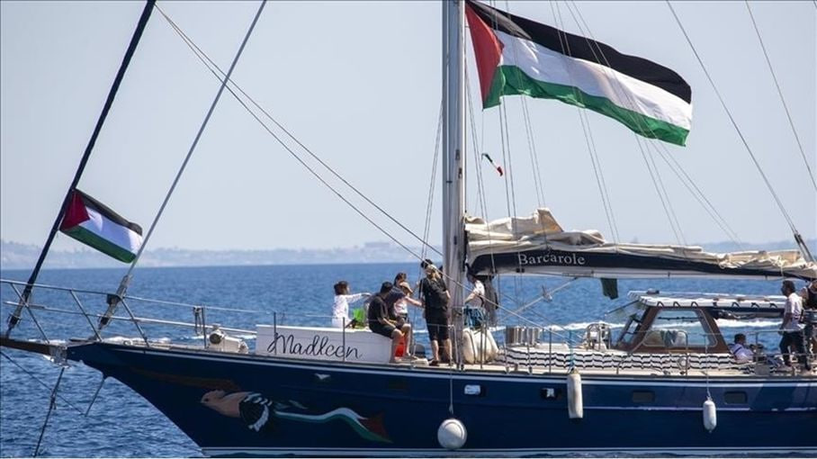 سفينة مادلين تقترب تدريجيا من سواحل غزة.. “الساعات القادمة حاسمة”