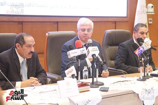 عادل عبدالغفار المُتحدث الرسمى للوزارة وأيمن عاشور وزير التعليم العالى وجودة غانم رئيس قطاع التعليم (10) عادل عبدالغفار المُتحدث الرسمى للوزارة وأيمن عاشور وزير التعليم العالى وجودة غانم رئيس قطاع التعليم (10)