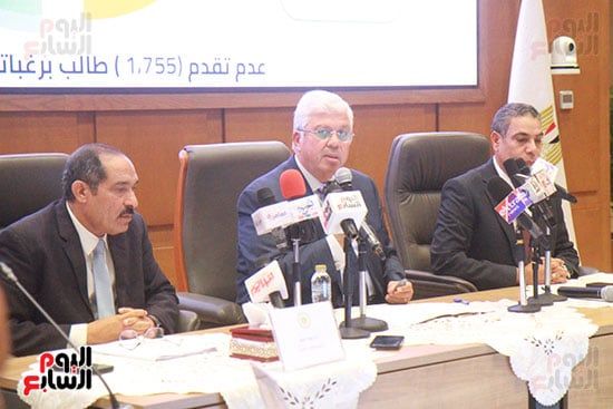 عادل عبدالغفار المُتحدث الرسمى للوزارة وأيمن عاشور وزير التعليم العالى وجودة غانم رئيس قطاع التعليم (6) عادل عبدالغفار المُتحدث الرسمى للوزارة وأيمن عاشور وزير التعليم العالى وجودة غانم رئيس قطاع التعليم (6)