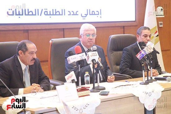 عادل عبدالغفار المُتحدث الرسمى للوزارة وأيمن عاشور وزير التعليم العالى وجودة غانم رئيس قطاع التعليم (8) عادل عبدالغفار المُتحدث الرسمى للوزارة وأيمن عاشور وزير التعليم العالى وجودة غانم رئيس قطاع التعليم (8)