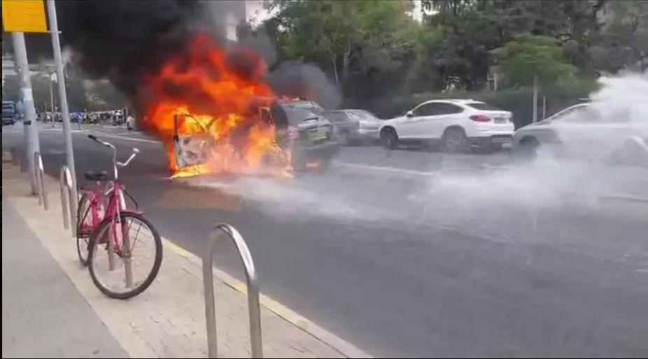 صورة 2 انفجار سيارة