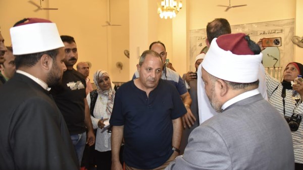 خلال جولة موسعة بمدينة سلام مصر .. محافظ بورسعيد يفتتح حضانة ومسجد