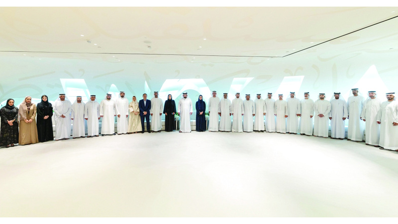 أحمد بن محمد يشهد منتدى الإعلام الإماراتي ويكرّم مؤسسات ومنصات الإعلام الوطني