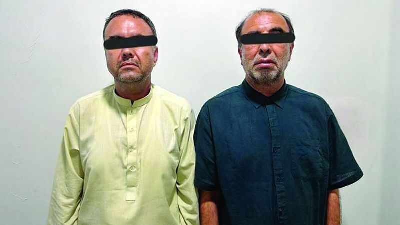 القبض على عصابة تسرق أموال عملاء البنوك بطرق احتيالية