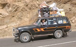 اليمن زنجبار في قبضة القاعدة واتهامات لصالح بتسليمها