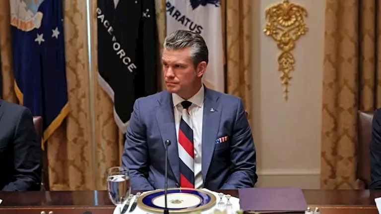 وزير الدفاع الأمريكي يعرب عن مخاوفه بشأن النشاط البحري لبكين حول تايوا