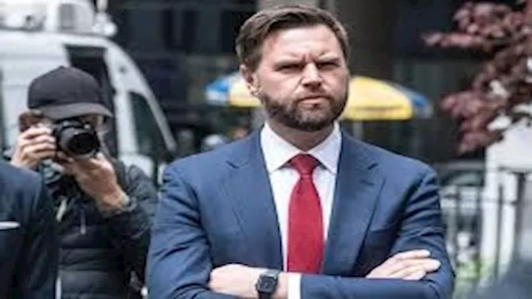 رغم الإغلاق الحكومي.. نائب ترامب: الجيش سيحصل على رواتبه يوم الجمعة