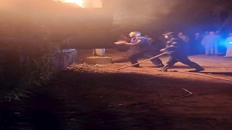 دون إصابات.. السيطرة على حريق بمحطة كهرباء في أسيوط- صور
