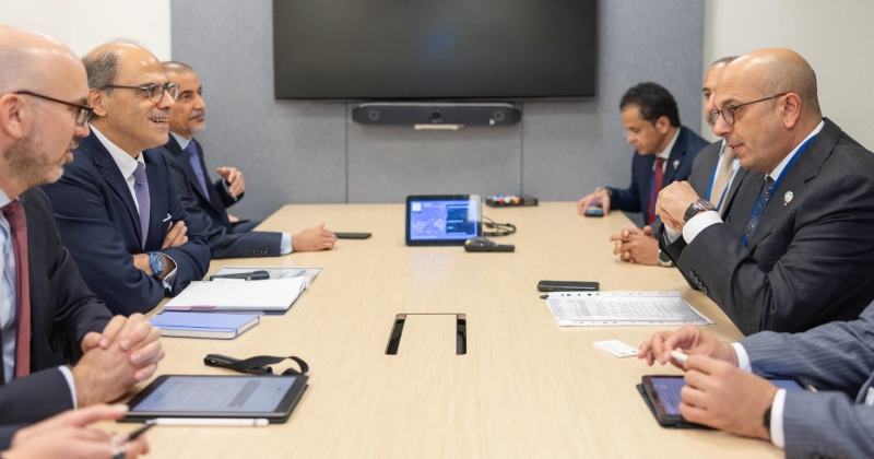 المخيزيم يلتقي مدير إدارة الشرق الأوسط في صندوق النقد