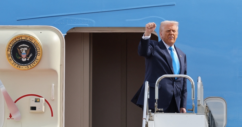 ترامب يغادر طوكيو متجها إلى كوريا الجنوبية في إطار رحلته الآسيوية