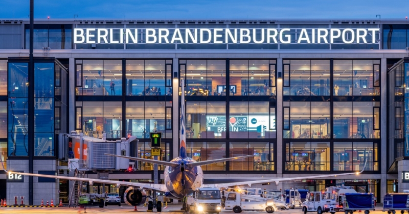 تعليق حركة الطيران موقتا في مطار برلين بعد رصد تحليق طائرات مسيرة