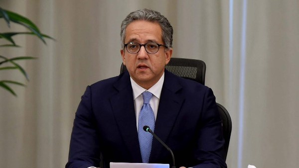 محافظ بورسعيد يهنئ الدكتور خالد العناني لفوزه بمنصب مدير عام اليونسكو