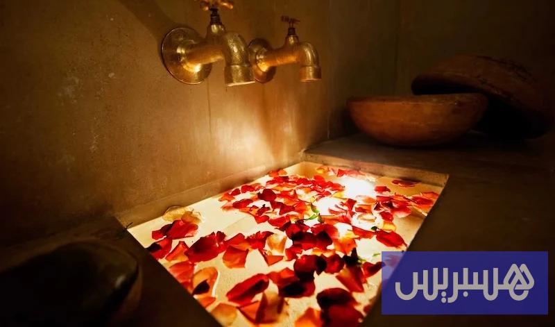 شبكة لغسل أموال المخدرات عبر “منتجعات صحية” تُطيح بمسؤولين بنكيين