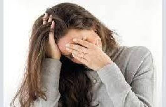 هرمونات صناعية في طبقك.. كيف يعبث الطعام بجسد المرأة؟