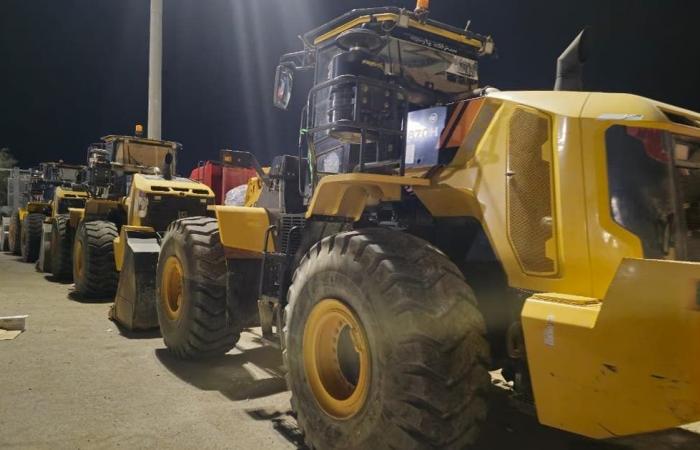 معدات مصرية في غزة للمساعدة في البحث عن “جثث الرهائن الإسرائيليين”.. وأميركا “تراقب”