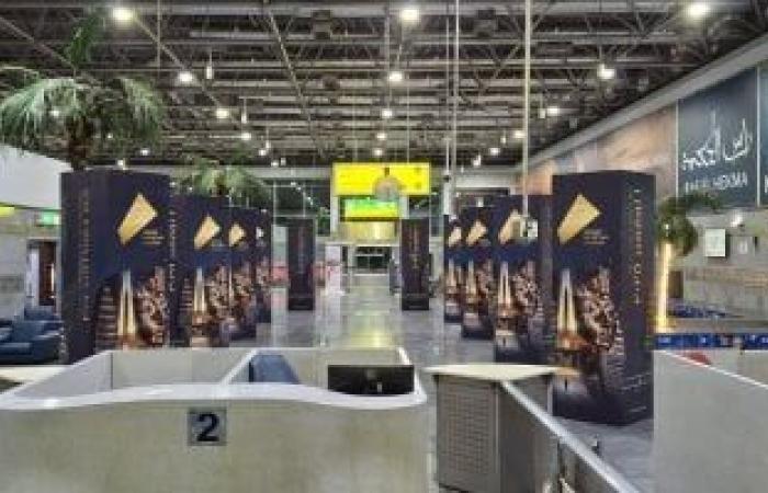 مطار القاهرة يتزين لاستقبال ضيوف حفل افتتاح المتحف المصري الكبير.. صور