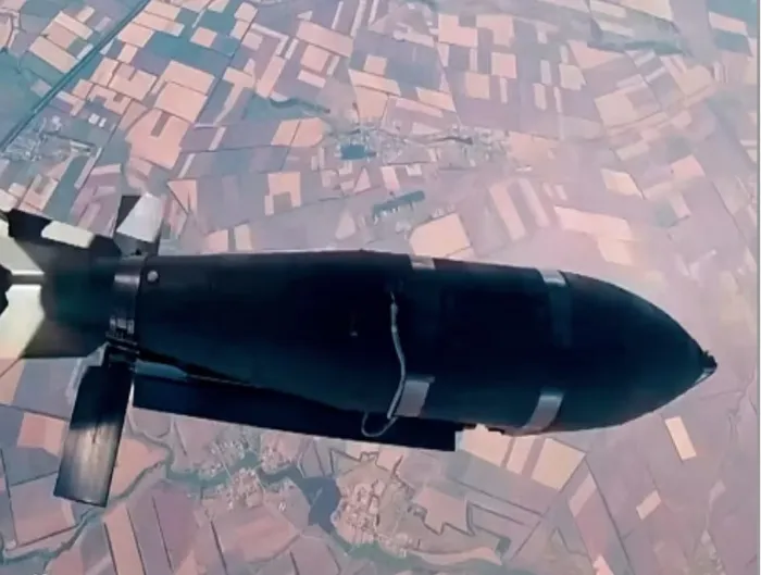 روسيا تُضيف محركات نفاثة إلى “القنابل الغبية” من الحقبة السوفيتية