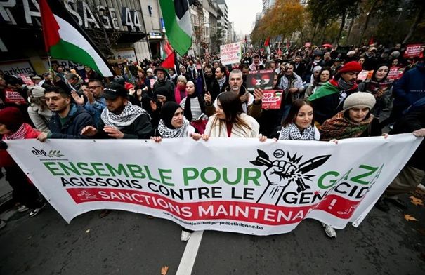 الآلاف في بلجيكا يطالبون بحصار عسكري شامل على إسرائيل…