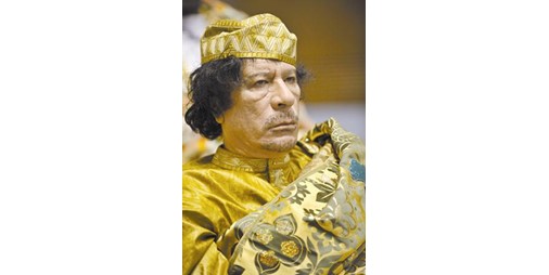 القذافي أنا عنزي وأجدادي خرجوا من نجد لأنهم مطلوبون للدم