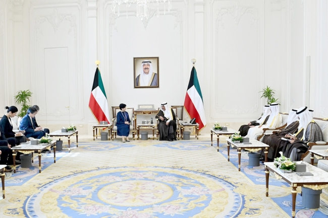 ولي العهد يستقبل حاكمة طوكيو