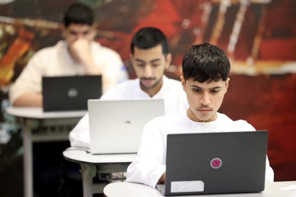 الغياب قبل الامتحانات المركزية غيابًا مضاعفًا