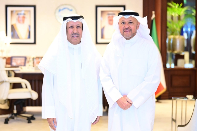 الناصر يبحث مبادرات ثقافية وبيئية وصحية في الفروانية