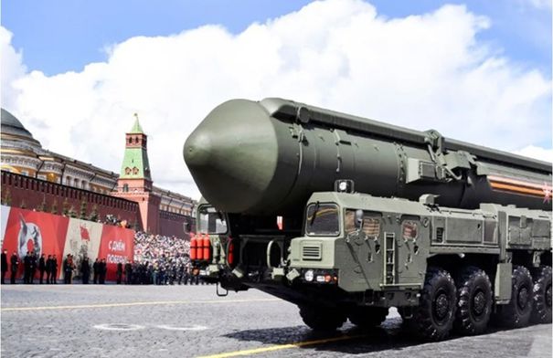 نعمل على تنفيذ أمر بوتين بالاستعداد لتجربة نووية…