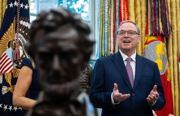 البيت الأبيض يحذر من تقلص الناتج المحلي الأمريكي بسبب…