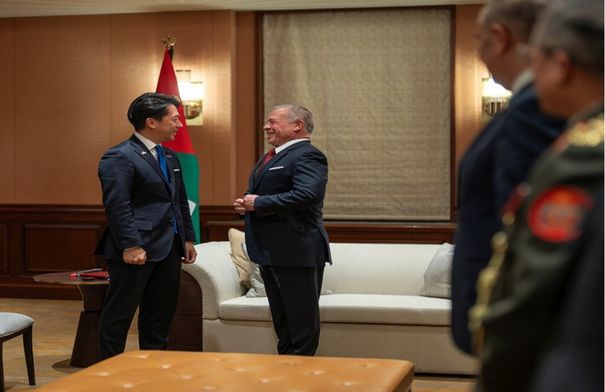 الملك يبحث مع وزير الدفاع الياباني التطورات الإقليمية…