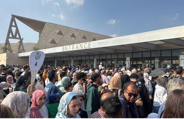 إقبال جماهيري غير مسبوق على المتحف المصري الكبير منذ…