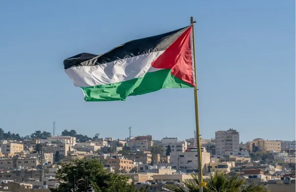 فلسطين ترحب ببيان واشنطن ودول عربية بشأن خطة إنهاء…