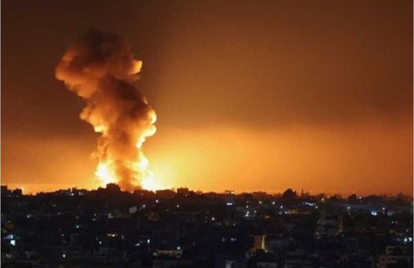 قصف جوي ومدفعي شرق حي الشجاعية…