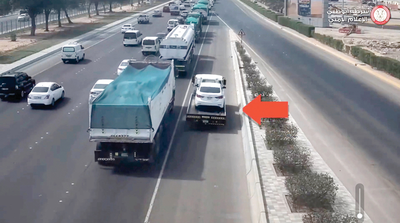 حوادث «كتف الطريق» تثير جدلاً بين سائقين حول استخدامه