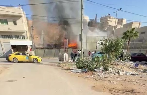 حريق في ملعب كرة قدم بالرصيفة