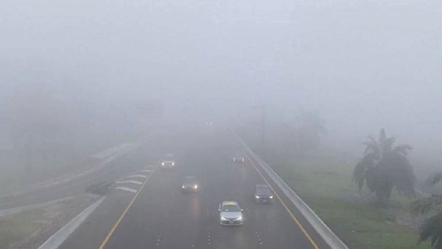 “الوطني للأرصاد” يحذر من تدني مدى الرؤية بسبب تشكل الضباب