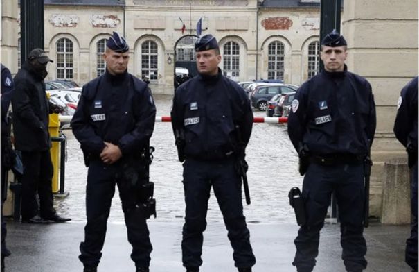 فرنسا .. السجن لثلاثة أشخاص بتهمة التجسس لصالح روسيا…